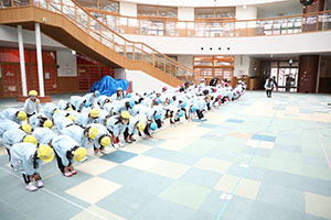 リズムフェスティバル　歌・カスタ発表ごっこ　年中