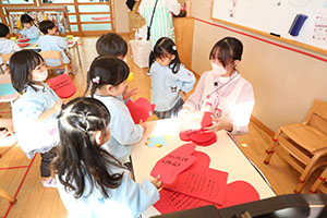 フェスティバルの招待状　りす