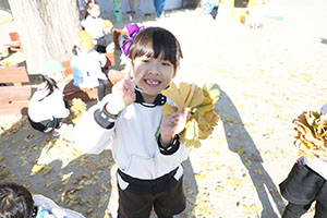 朝の園庭遊び！　A・B・C・E