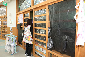 お化け屋敷ごっこ　B