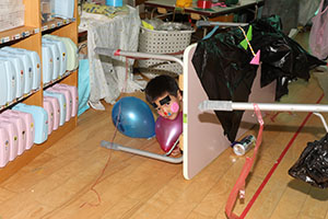 お化け屋敷ごっこ　B