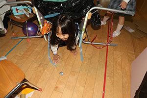 お化け屋敷ごっこ　B