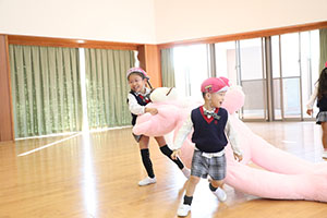 色々運びリレー　ばら・すみれ