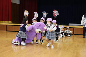 色々運びリレー　ばら・すみれ