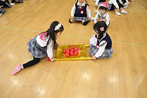 色々運びリレー　ばら・すみれ