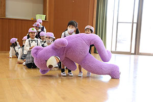 色々運びリレー　ばら・すみれ