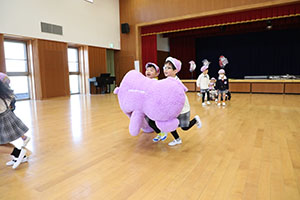 色々運びリレー　ばら・すみれ