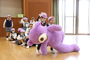 色々運びリレー　ばら・すみれ