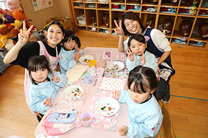 もちつき大会　きりん・ぱんだ・こあら (2歳児クラス）NO．2