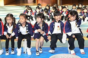 もちつき大会　こあら・ぱんだ・きりん (2歳児クラス）NO．1