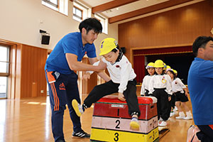 体操教室　ー跳び箱ー　ひまわり