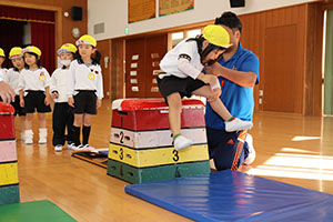 体操教室　ー跳び箱ー　ひまわり