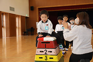 体操教室　ー跳び箱ー　さくら