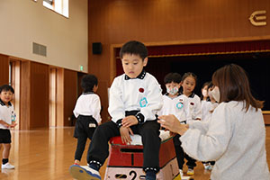 体操教室　ー跳び箱ー　さくら