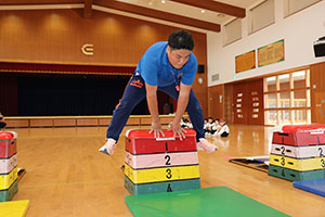 体操教室　ー跳び箱ー　さくら