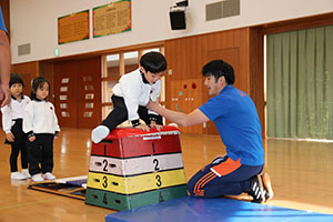 体操教室　ー跳び箱ー　さくら