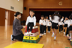 体操教室　ー跳び箱ー　たんぽぽ