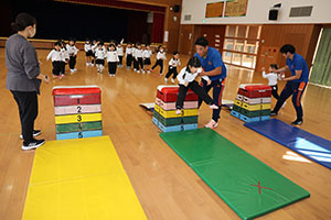 体操教室　ー跳び箱ー　たんぽぽ