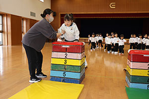 体操教室　ー跳び箱ー　たんぽぽ