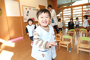 いす取りゲーム楽しかったね　ひよこ