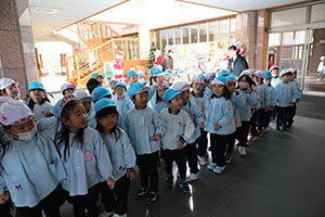 お散歩へでかけました　さくら・たんぽぽ