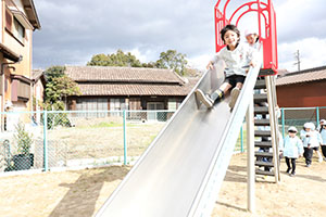 お散歩へでかけました　さくら・たんぽぽ