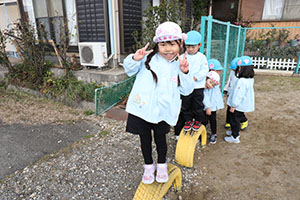 お散歩へでかけました　さくら・たんぽぽ