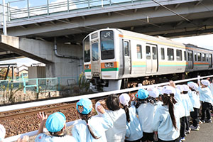 お散歩へでかけました　さくら・たんぽぽ