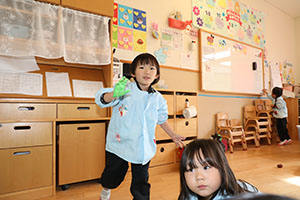 クリスマスツリーの制作　うさぎ