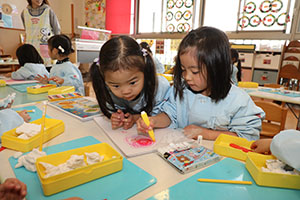 クリスマスツリーの制作　ぱんだ