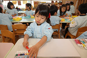 クリスマスツリーの制作　ぱんだ