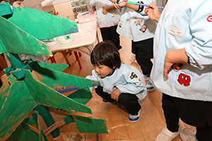 クリスマスツリーの制作　ぱんだ