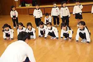 体操教室　ー跳び箱ー　ばら