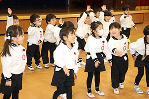 体操教室　ー跳び箱ー　ばら