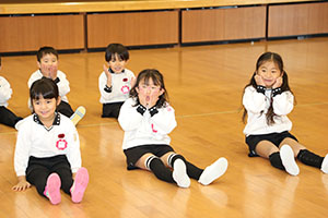 体操教室　ー跳び箱ー　ばら