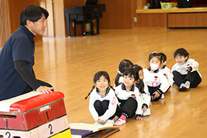 体操教室　ー跳び箱ー　ばら