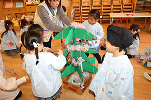 クリスマスツリーの飾り付け✨🎄　ぱんだ