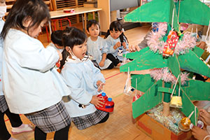 クリスマスツリーの飾り付け✨🎄　ぱんだ