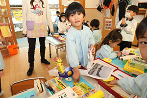 乗り物の制作🚙　ひまわり・A