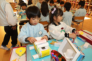 乗り物の制作🚙　ひまわり・A