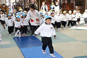 新しいうんていが届きました☆