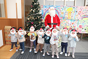 サンタさんに変身🎅　ぺんぎん