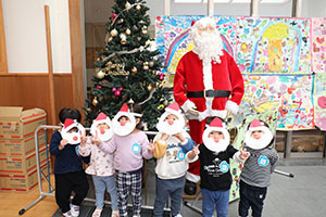 サンタさんに変身🎅　ぺんぎん