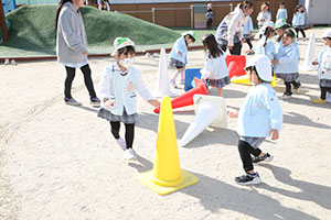 コーンで楽しい運動遊び　ことり・こあら