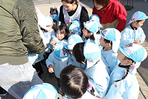 ふれあい動物園　たのしかったね　年少組