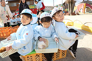 ふれあい動物園　たのしかったね　年少組