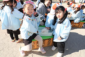ふれあい動物園　たのしかったね　年少組