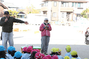 ふれあい動物園　たのしかったね　年中組　ひよこ・あひる・ぺんぎん　NO.1