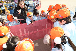 ふれあい動物園　たのしかったね　年長組