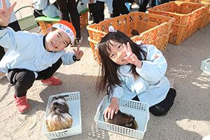 ふれあい動物園　たのしかったね　年長組